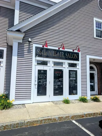 25 Indian Rock Road Windham NH 03087