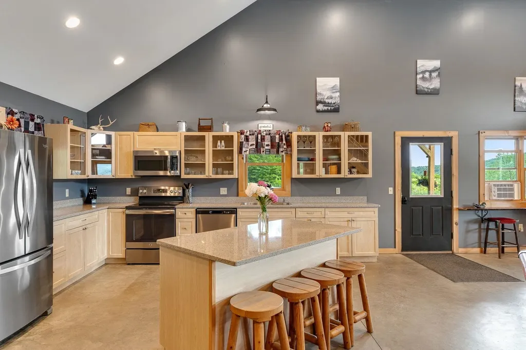 485 Smith Road Fayston VT 05660
