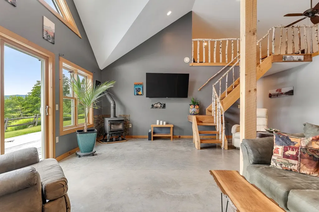 485 Smith Road Fayston VT 05660