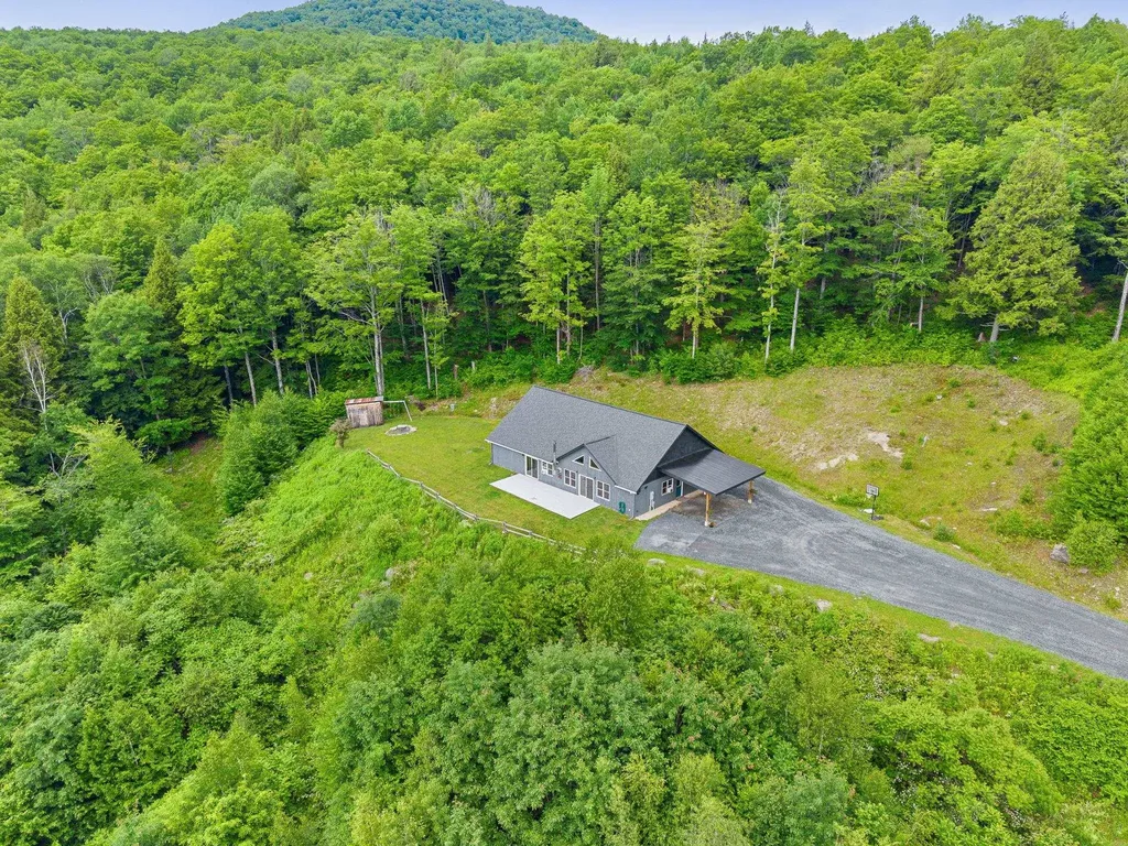 485 Smith Road Fayston VT 05660