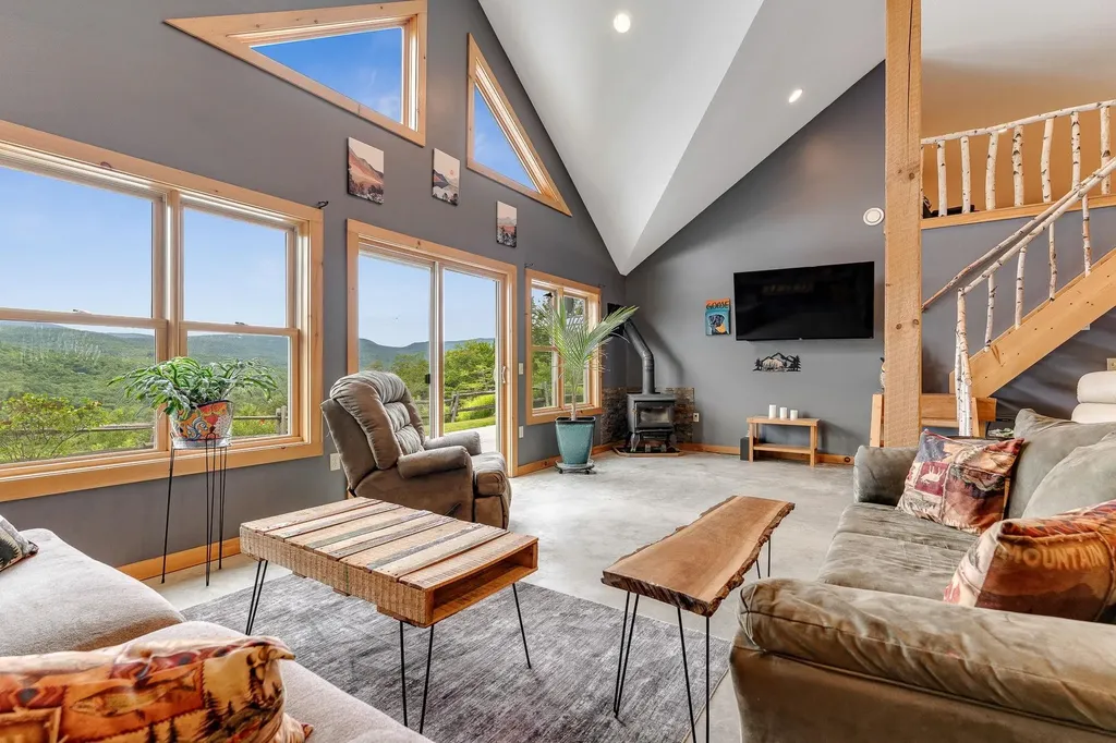 485 Smith Road Fayston VT 05660