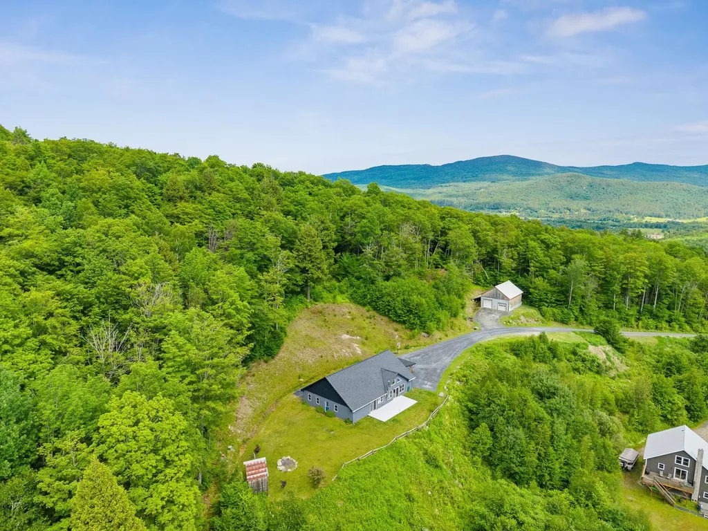 485 Smith Road Fayston VT 05660