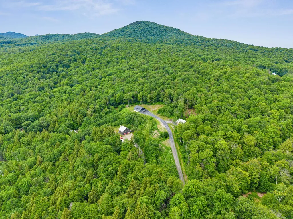 485 Smith Road Fayston VT 05660