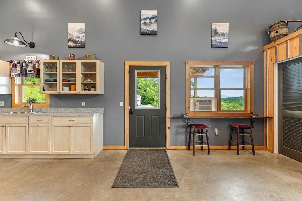 485 Smith Road Fayston VT 05660