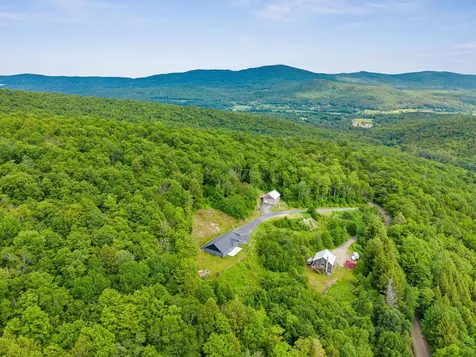 485 Smith Road Fayston VT 05660