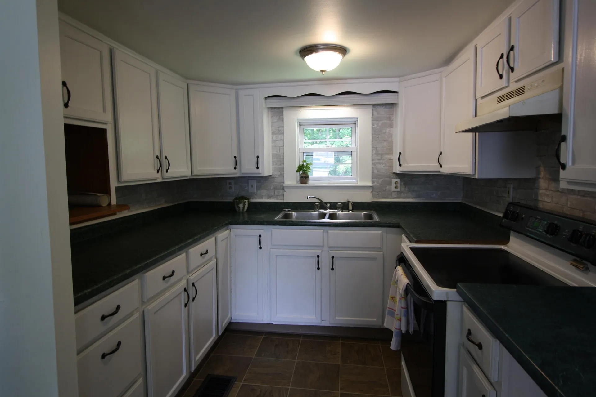 3183 Us Route 7 Pittsford VT 05763