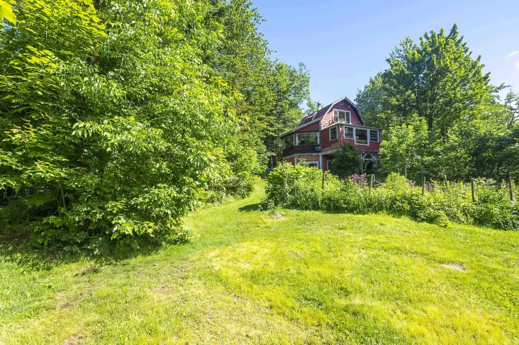 186 Mackenzie Road Worcester VT 05682