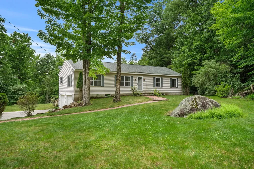 51 Rockland Road Weare NH 03281