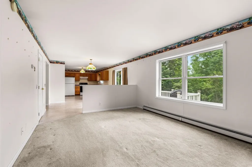 51 Rockland Road Weare NH 03281