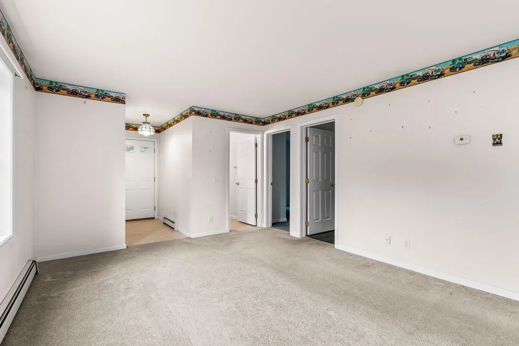 51 Rockland Road Weare NH 03281