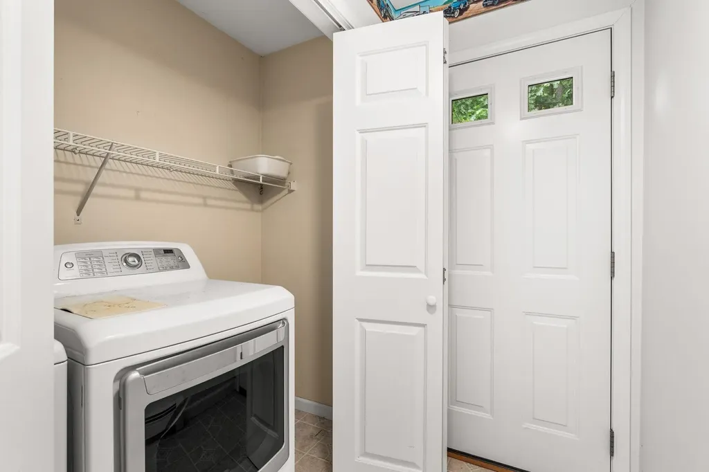 51 Rockland Road Weare NH 03281