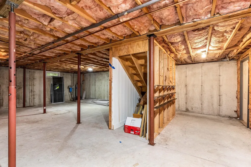 51 Rockland Road Weare NH 03281