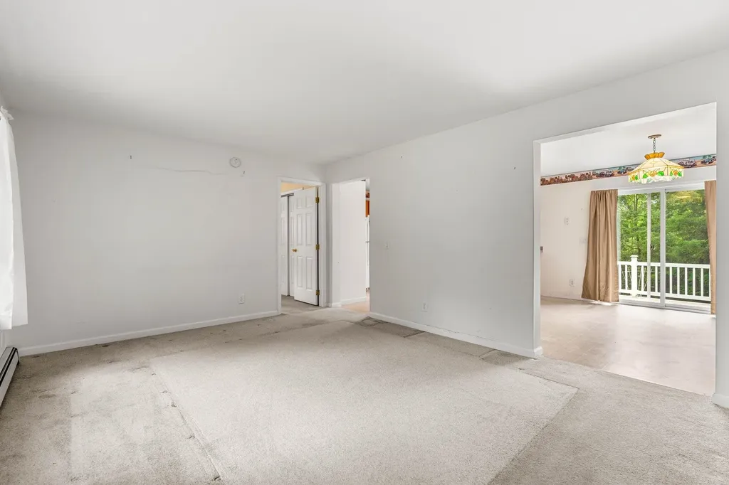 51 Rockland Road Weare NH 03281