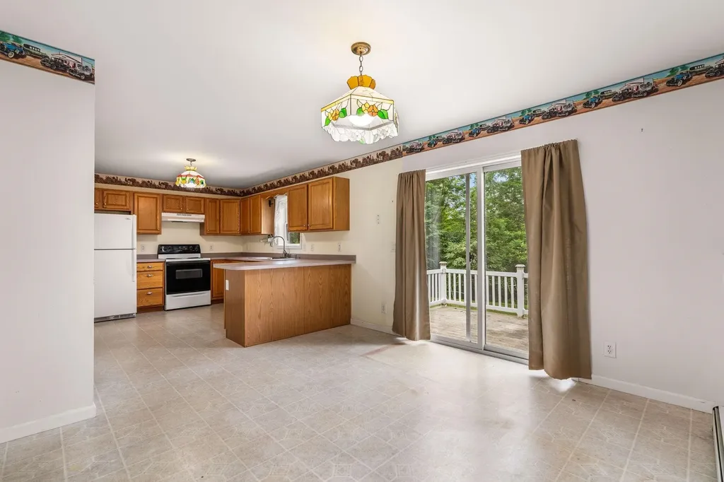 51 Rockland Road Weare NH 03281