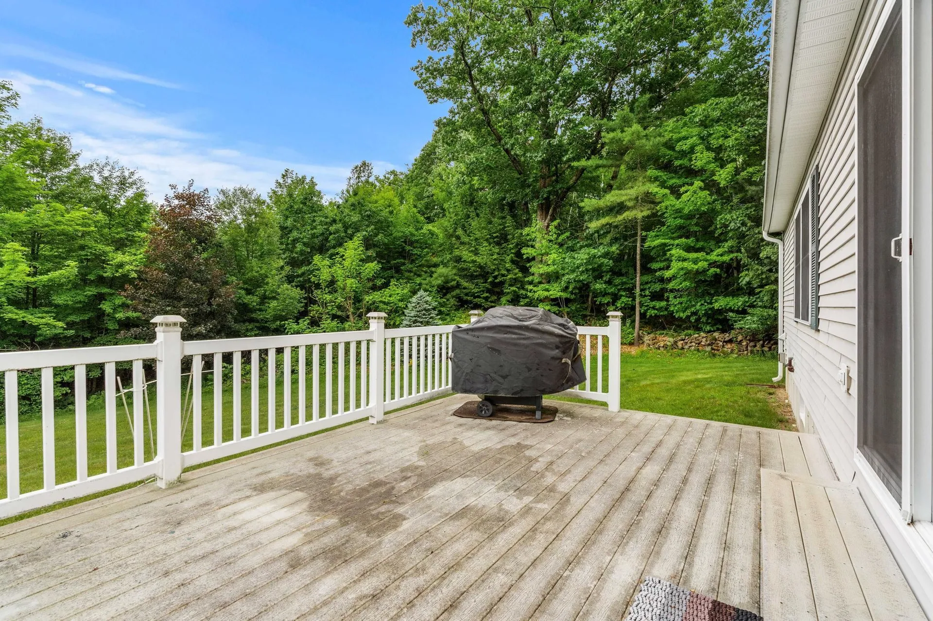 51 Rockland Road Weare NH 03281