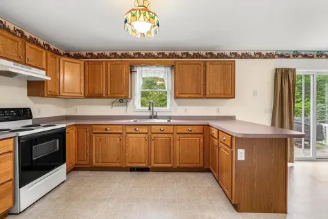 51 Rockland Road Weare NH 03281