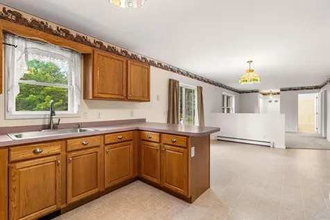 51 Rockland Road Weare NH 03281