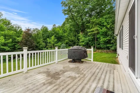 51 Rockland Road Weare NH 03281