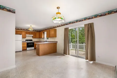 51 Rockland Road Weare NH 03281