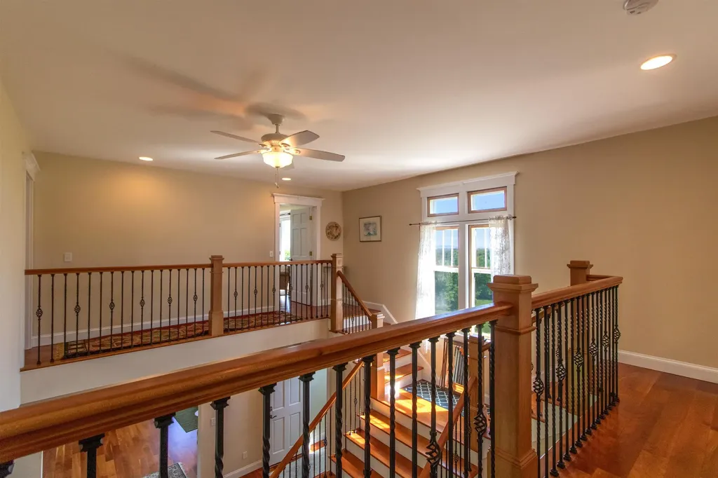 400 Green Bay Loop Peacham VT 05862