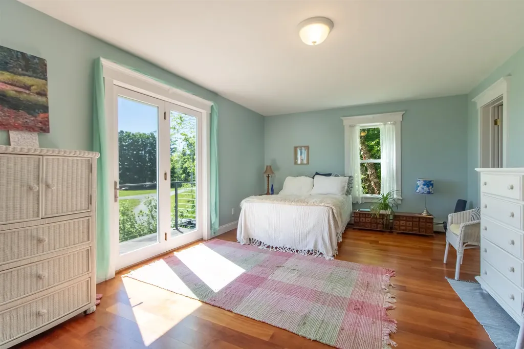 400 Green Bay Loop Peacham VT 05862