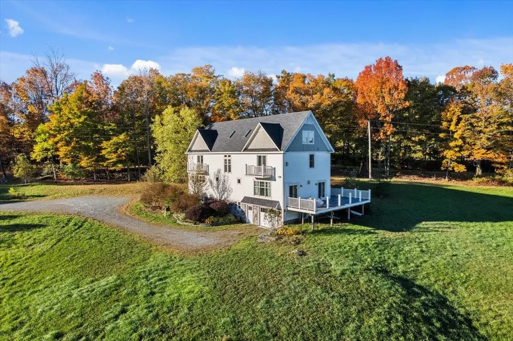 400 Green Bay Loop Peacham VT 05862