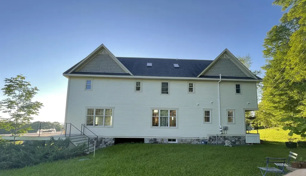 400 Green Bay Loop Peacham VT 05862