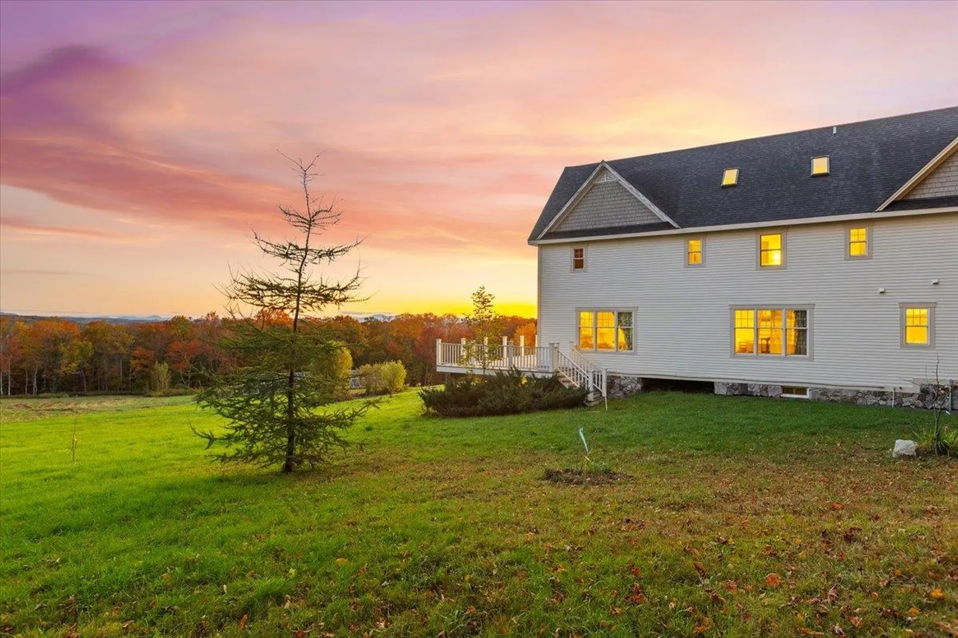 400 Green Bay Loop Peacham VT 05862