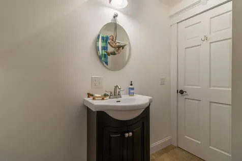 400 Green Bay Loop Peacham VT 05862
