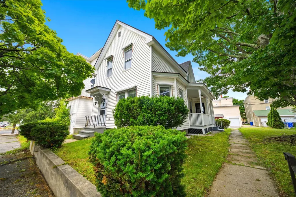617 Hevey Street Manchester NH 03102
