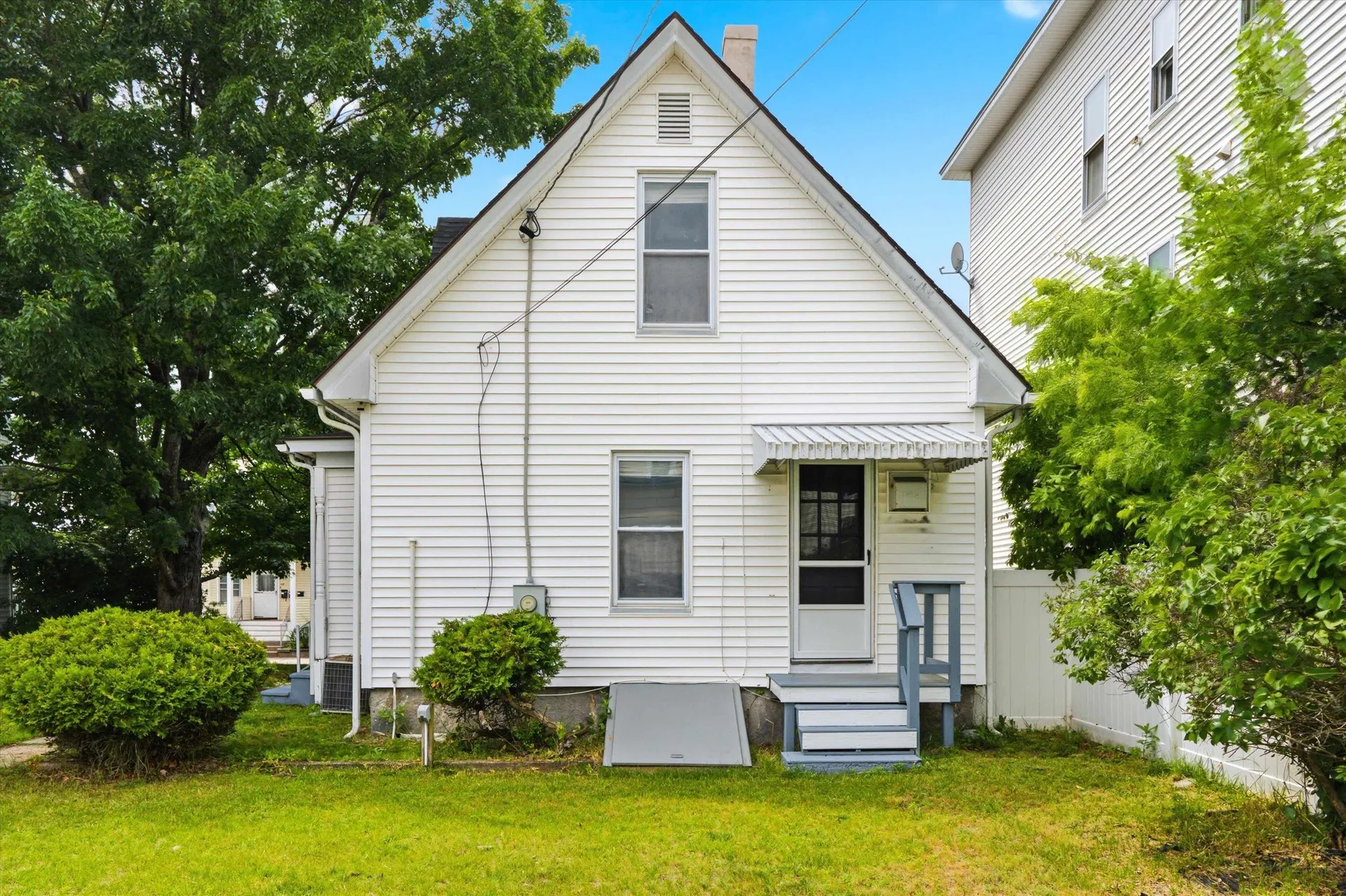617 Hevey Street Manchester NH 03102