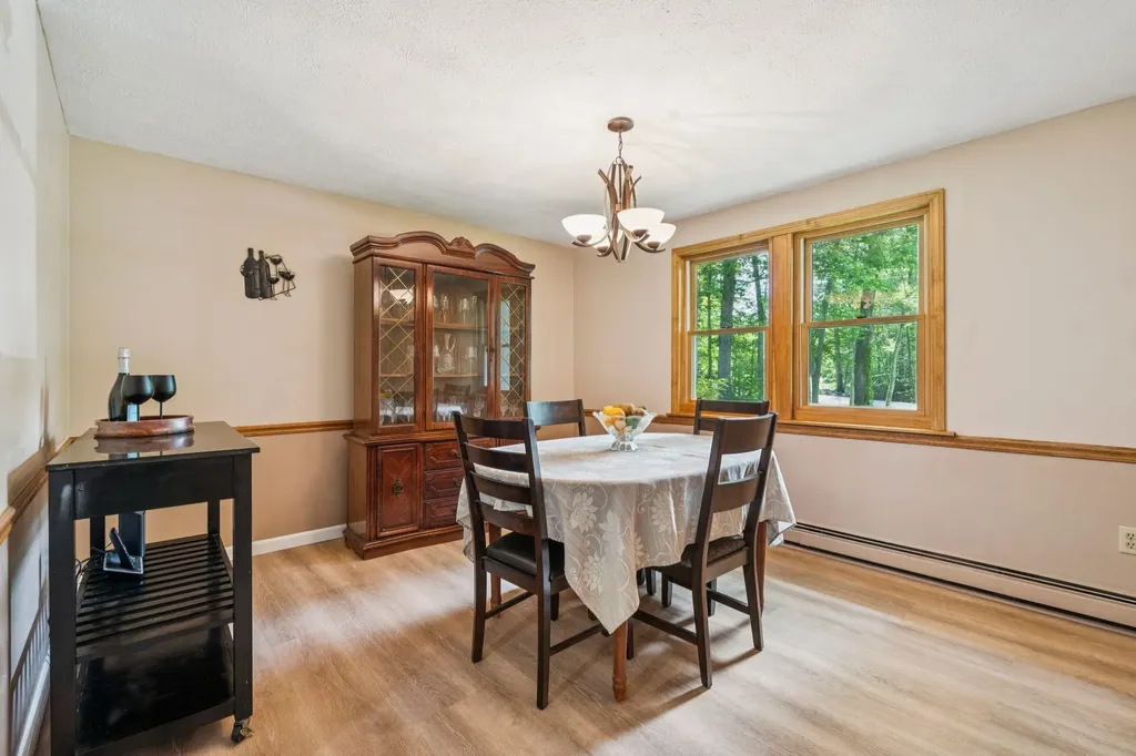 29 Wild Pasture Road Kensington NH 03833