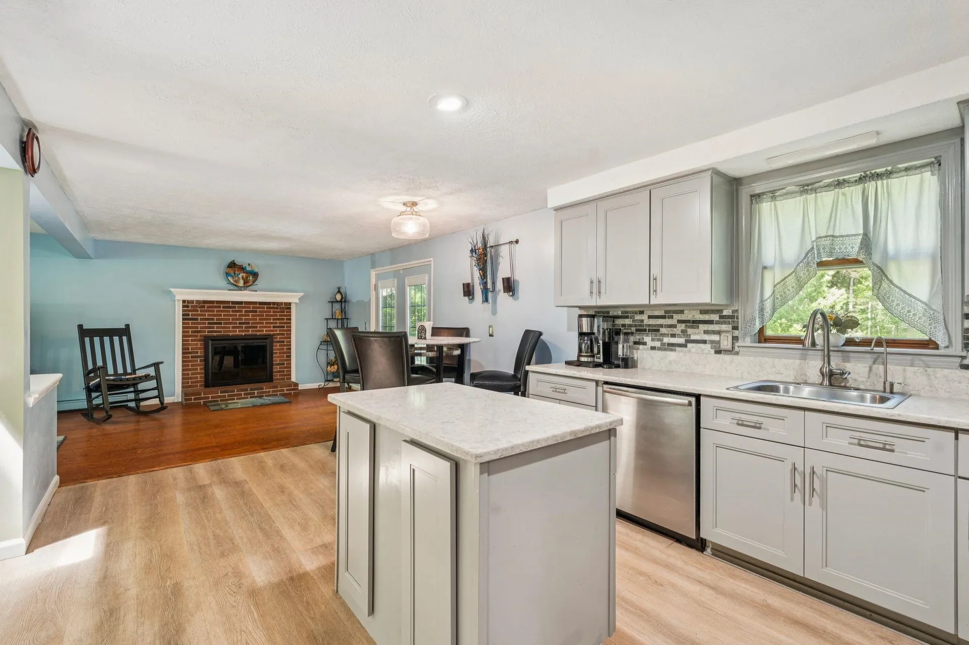 29 Wild Pasture Road Kensington NH 03833