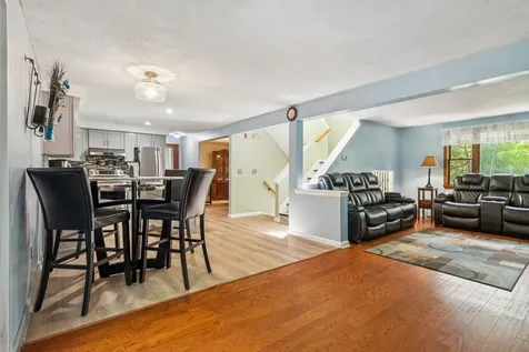 29 Wild Pasture Road Kensington NH 03833