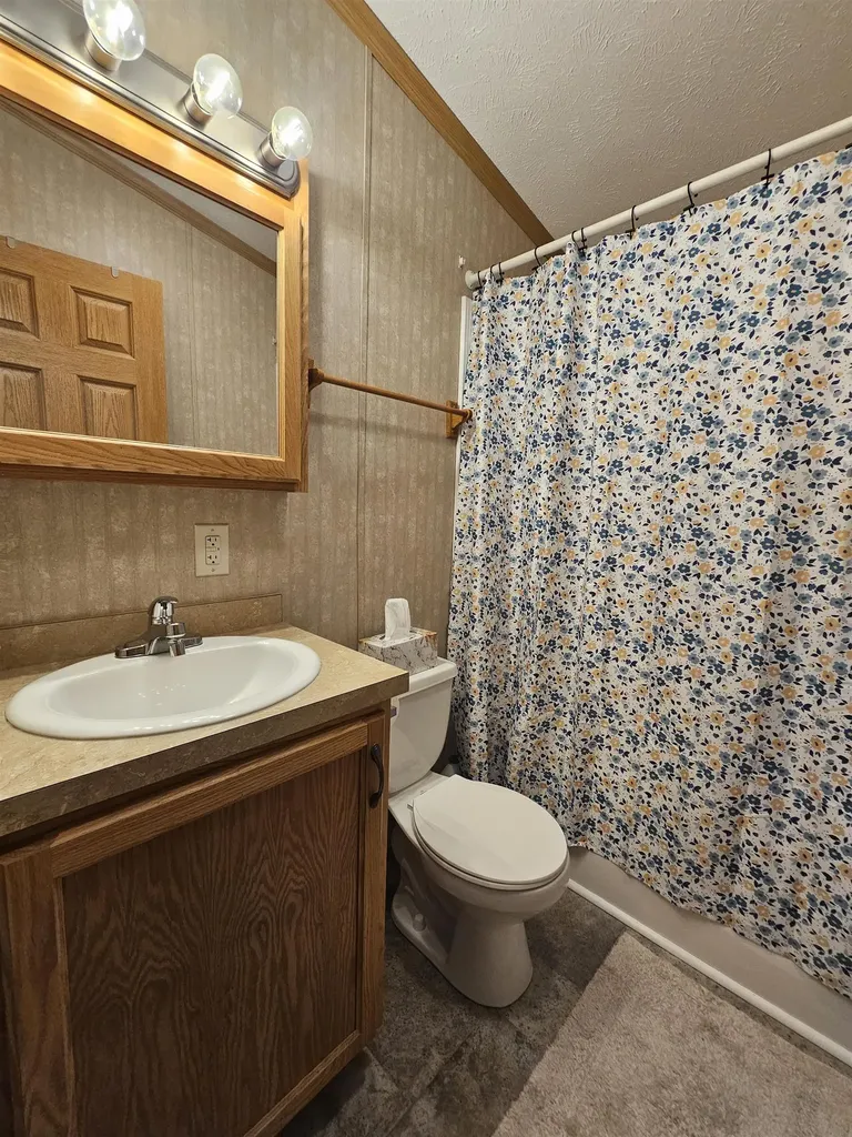 9 Chancellor Drive Concord NH 03303