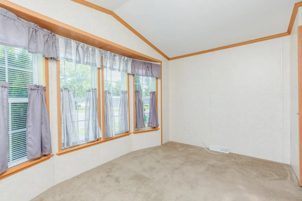 9 Chancellor Drive Concord NH 03303