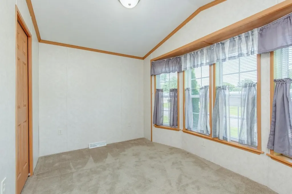 9 Chancellor Drive Concord NH 03303