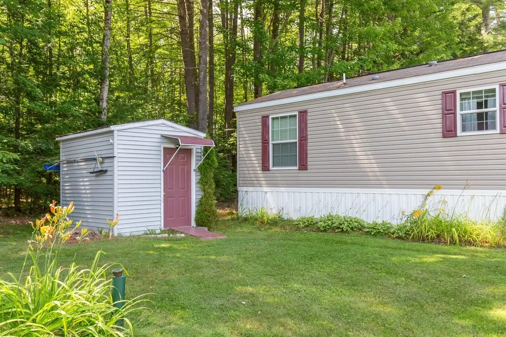 9 Chancellor Drive Concord NH 03303