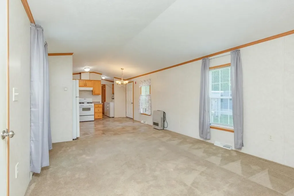 9 Chancellor Drive Concord NH 03303