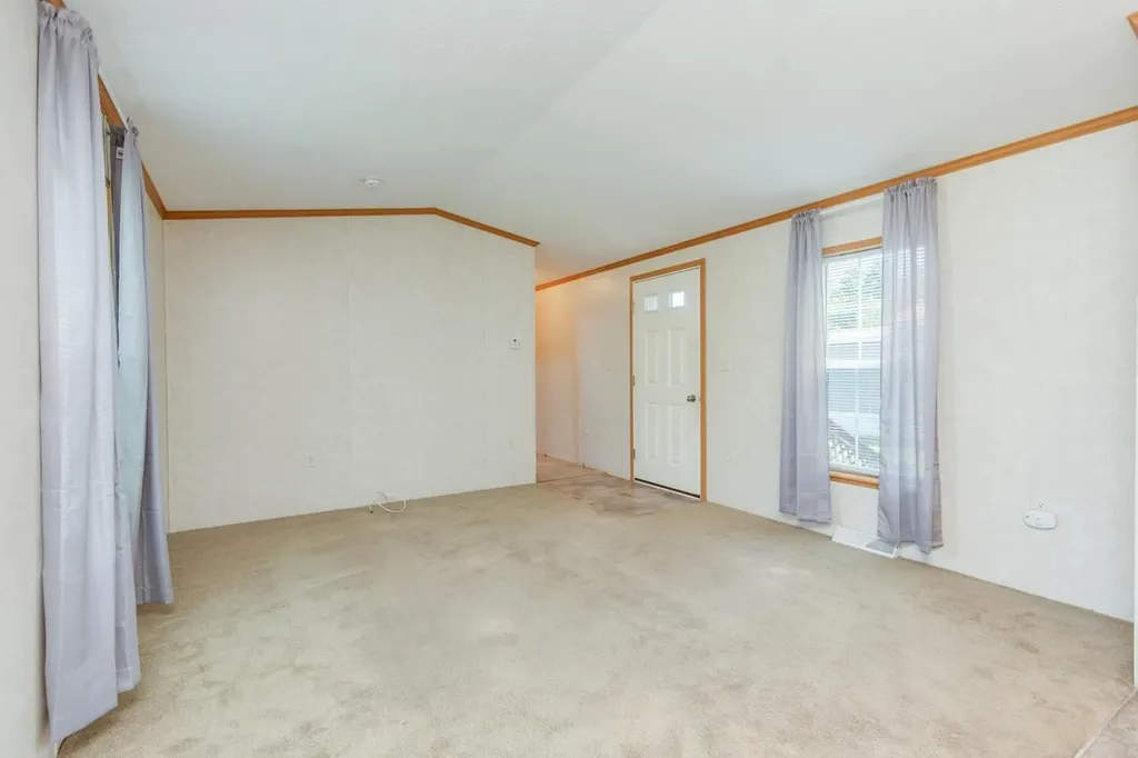 9 Chancellor Drive Concord NH 03303