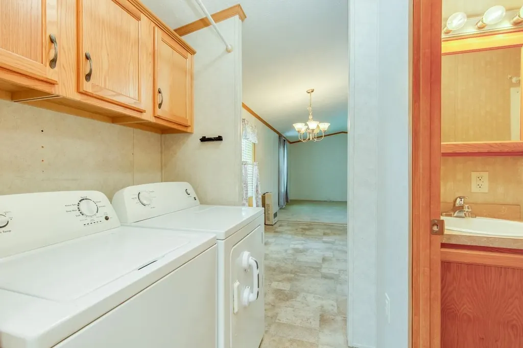 9 Chancellor Drive Concord NH 03303