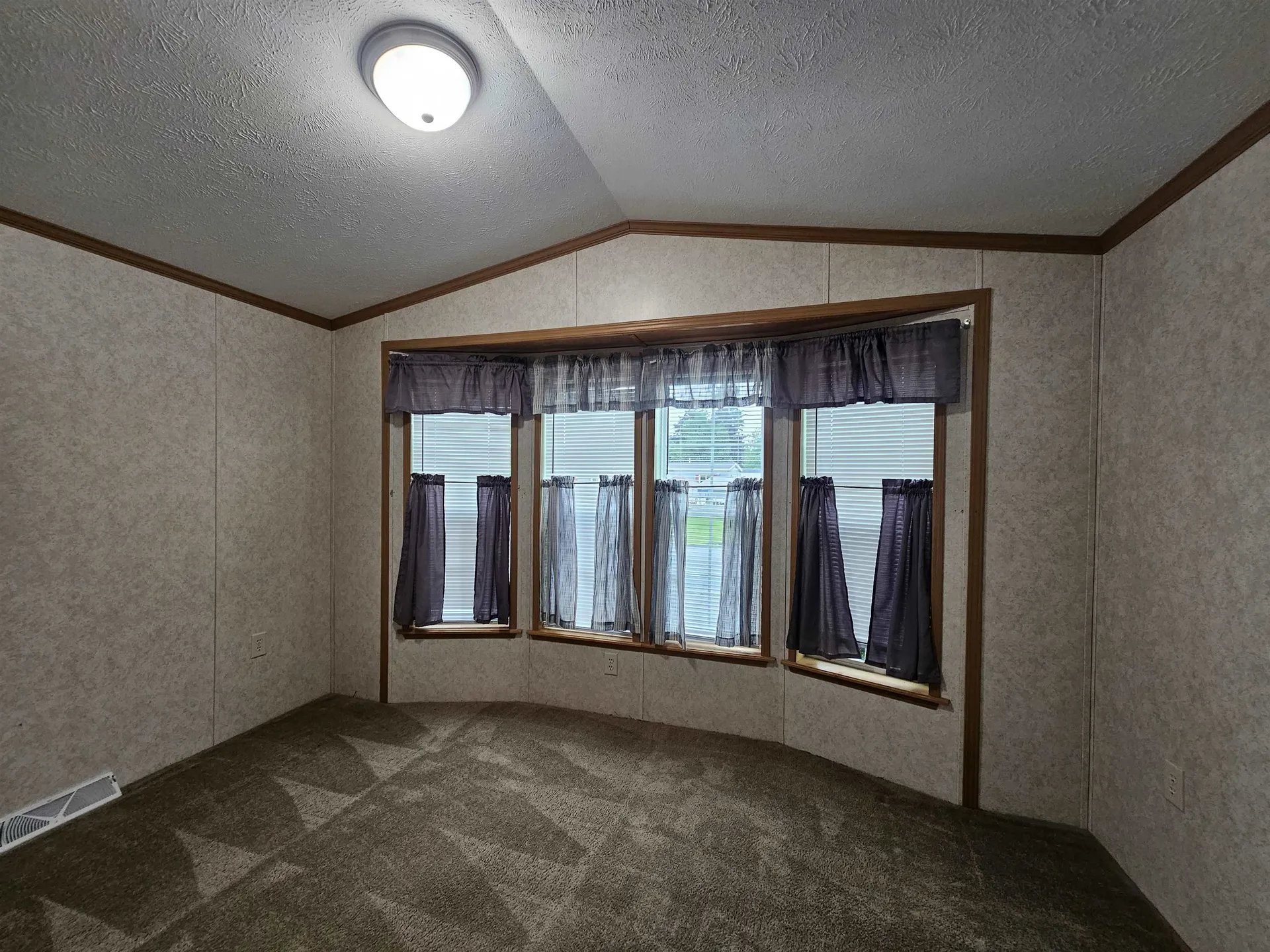 9 Chancellor Drive Concord NH 03303