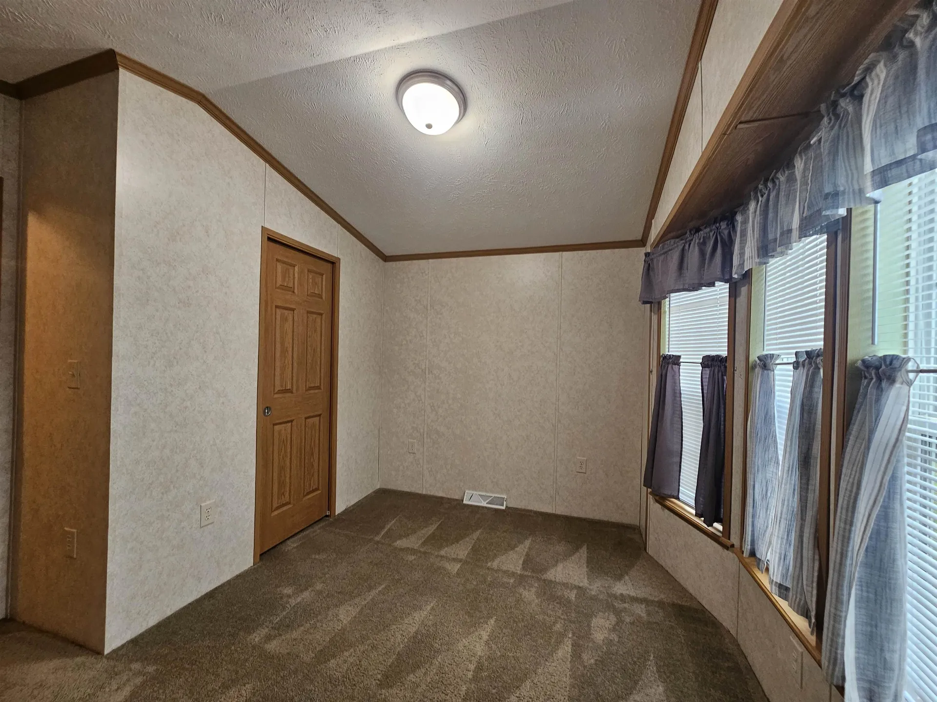 9 Chancellor Drive Concord NH 03303