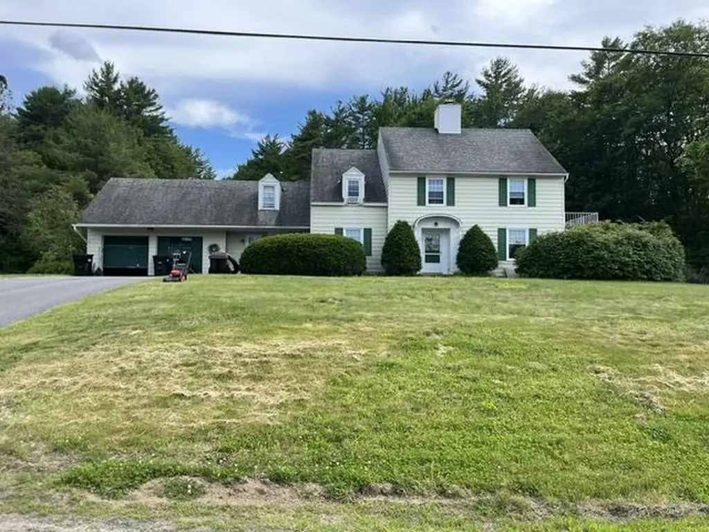 77 Ridge Ave Avenue Claremont NH 03743-5505
