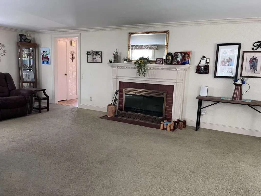 77 Ridge Avenue Claremont NH 03743-5505