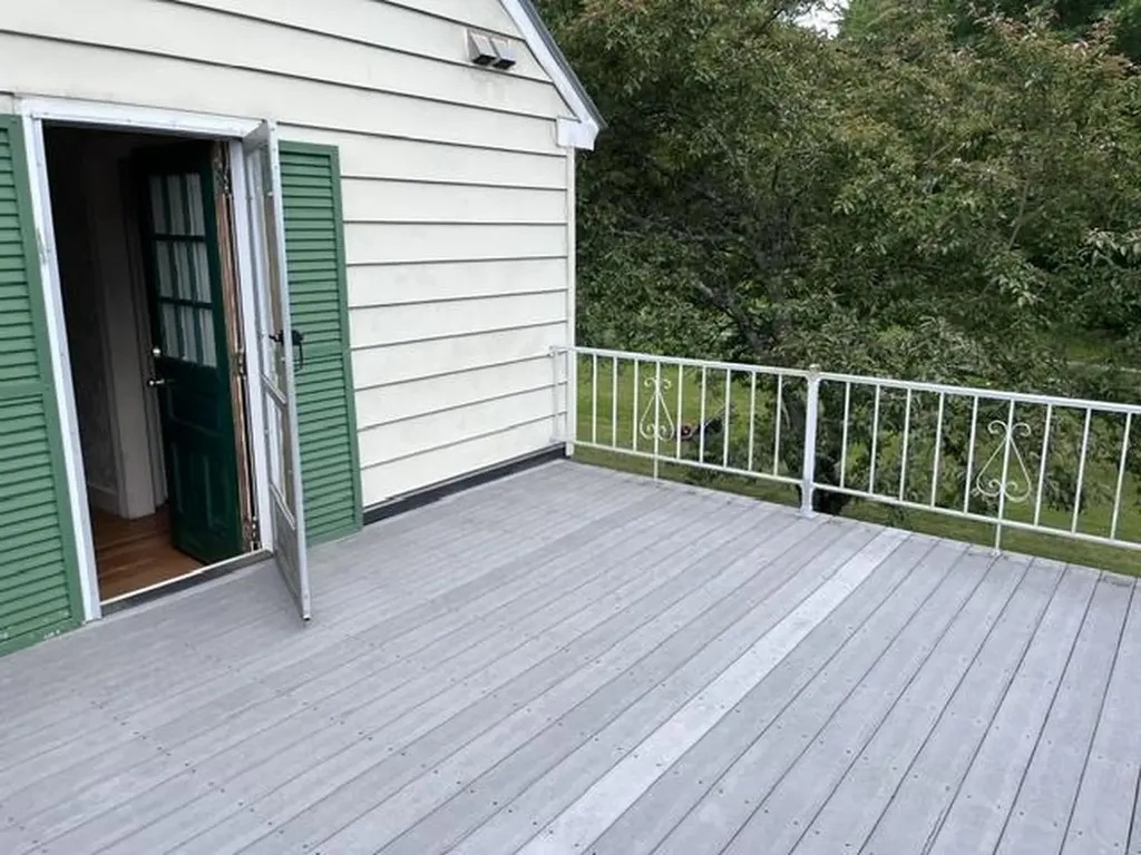 77 Ridge Avenue Claremont NH 03743-5505