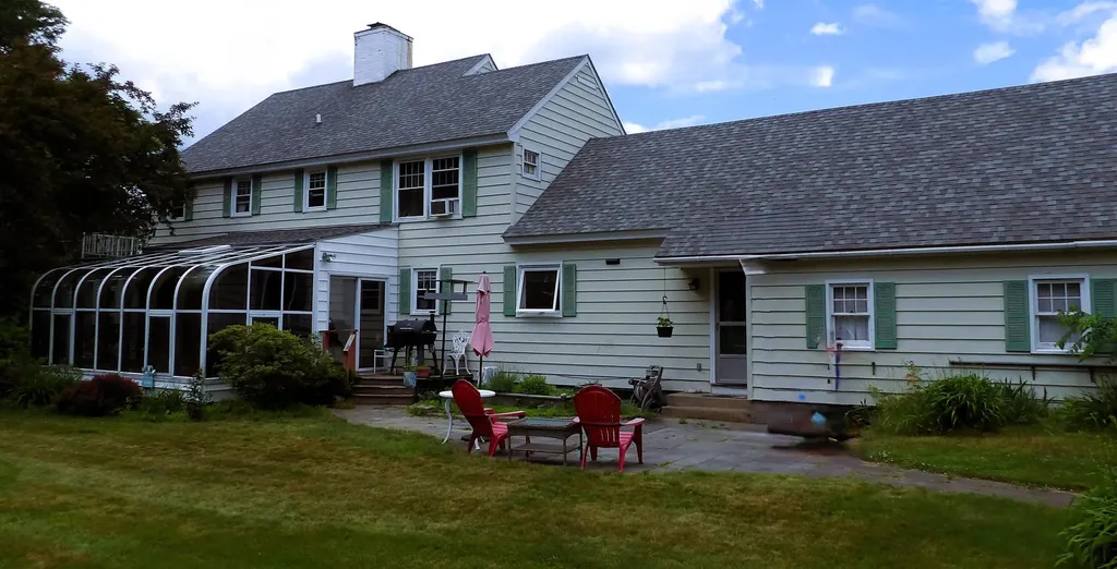 77 Ridge Avenue Claremont NH 03743-5505