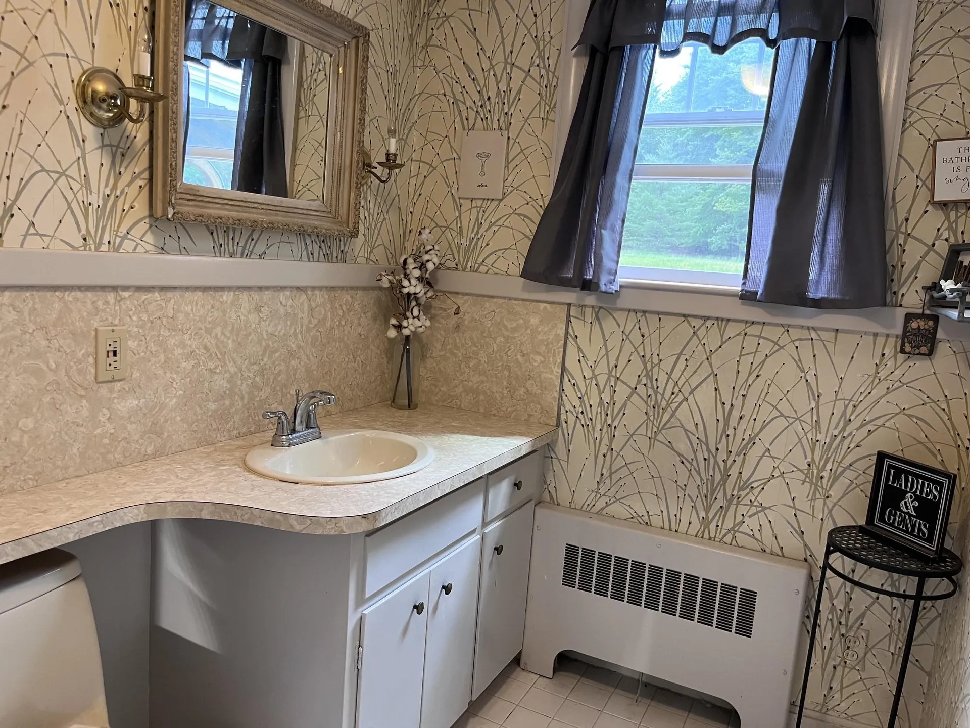 77 Ridge Avenue Claremont NH 03743-5505