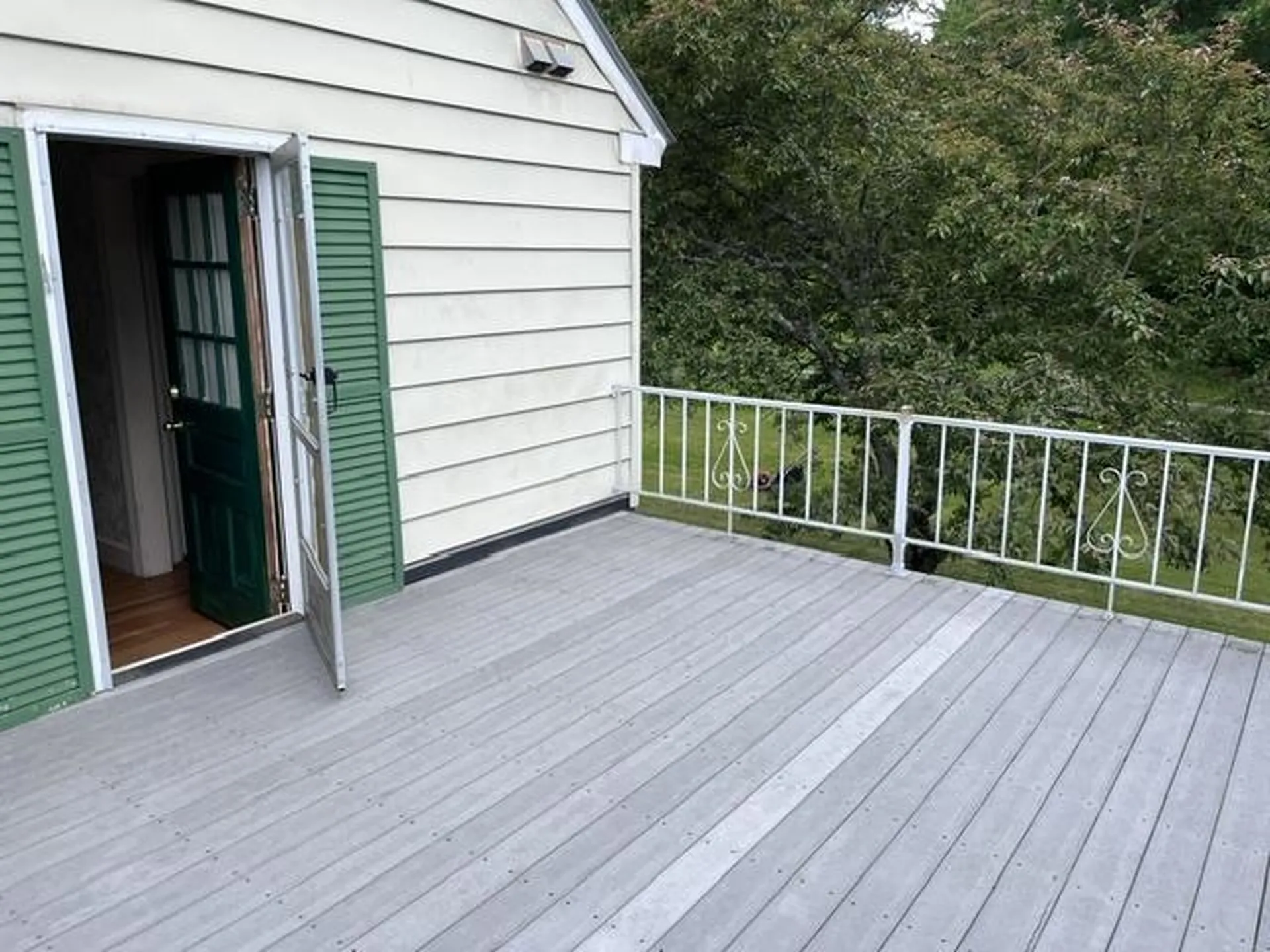 77 Ridge Avenue Claremont NH 03743-5505