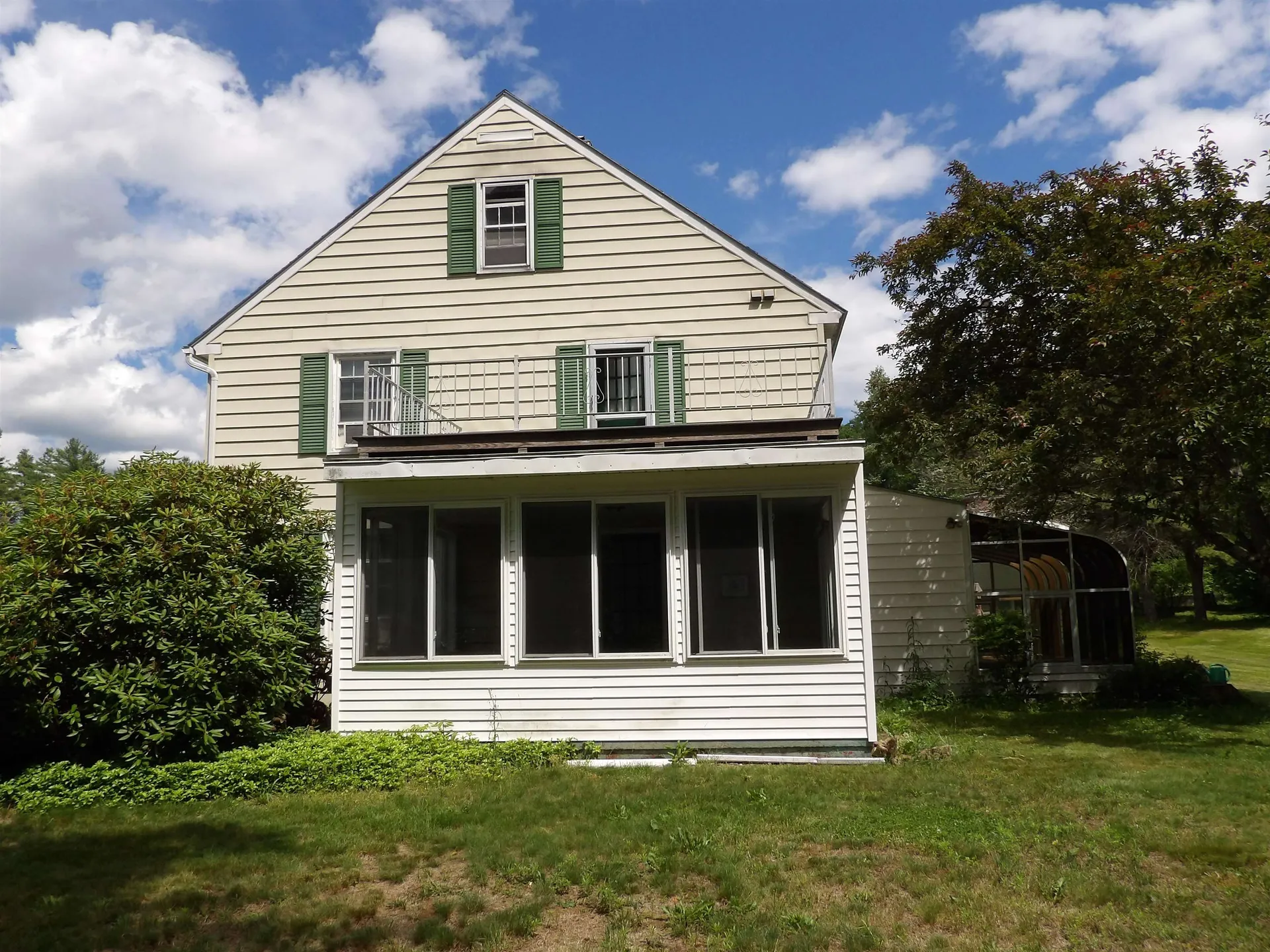 77 Ridge Avenue Claremont NH 03743-5505